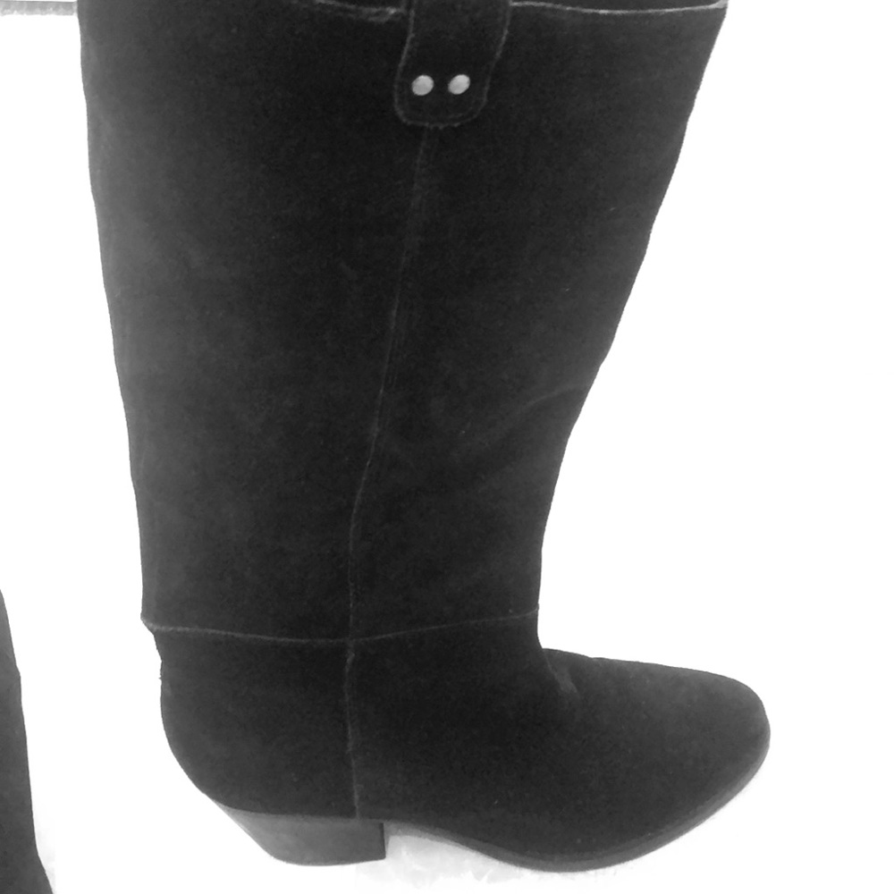 Velvet heeled boots